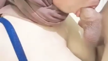 Emang Edyan Sepongan Nuri Jilbab Bikin Ngilu