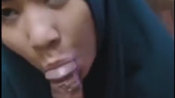 Muka Lugu Tapi Isapannya Bikin Ngilu dan Crot